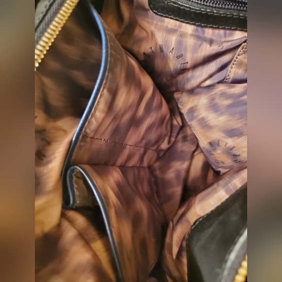 Stuart Weitzman Black Nylon Flap/ Gold Metallic hobo purse bag - Picture 8 of 10